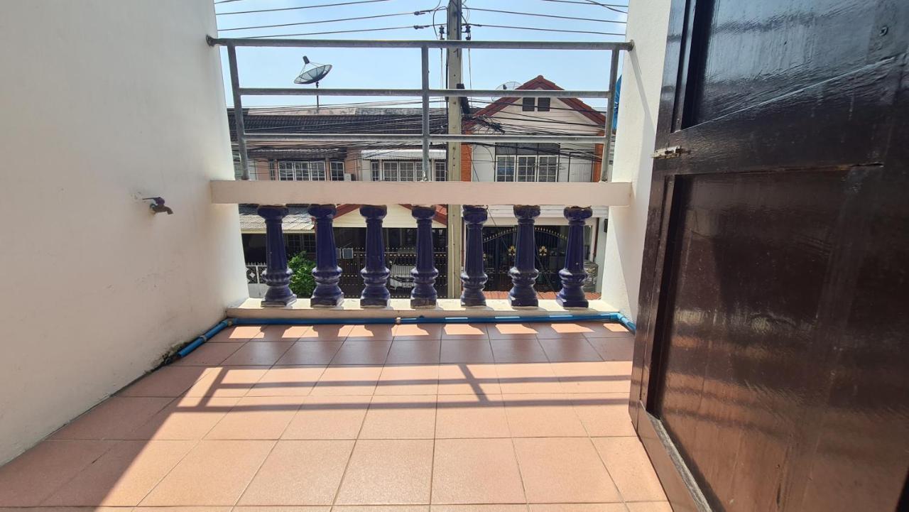 Panmanee Apartment กรุงเทพมหานคร ภายนอก รูปภาพ